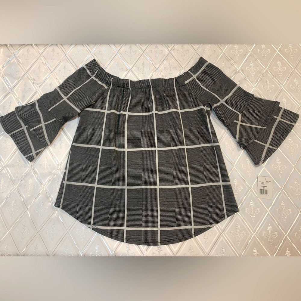 Moa Moa Black and White Striped Top - Picture 1 of 4